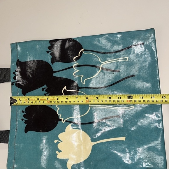 Modella plastic coated heavy fabric tote bag / brown and blue florals - Picture 6 of 8